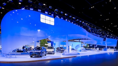 Stand de Geely Auto Group en el Auto Show de Beijing 2026 con sus cuatro marcas