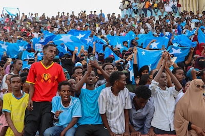 Omar Artan fue recibido como un héroe a su llegada a Somalia. (Foto: EFE)