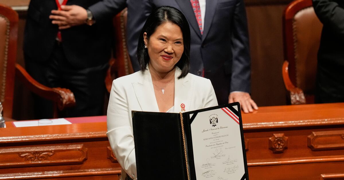 Keiko Fujimori asume la presidencia de Perú en un nuevo ciclo de...