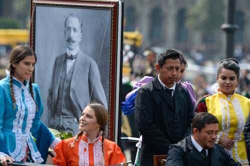 'Petra', sets de fotografías y 2 mil caballos te esperan en el desfile de la Revolución Mexicana