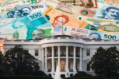 ¿Cierre del Gobierno de EU ayuda al peso? Monedas latinas lideran ganancias ante el dólar