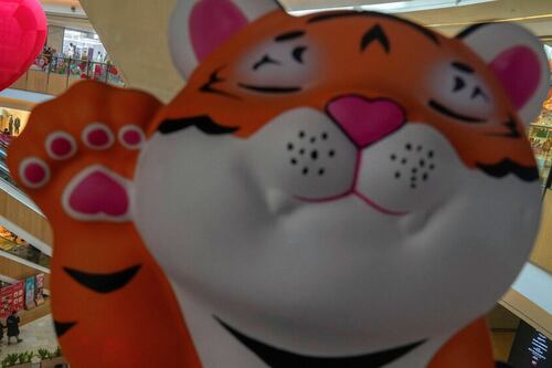 China celebra Año Nuevo Lunar con los templos cerrados