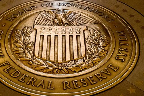 Senado aprueba a elegido de Trump para la junta de la Fed