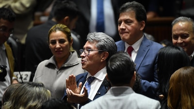 En la imagen, Ricardo Monreal, diputado y coordinador de Morena, quien señaló que es inadmisible la amenaza de intervención de Vance
(FOTO: MARIO JASSO/CUARTOSCURO)