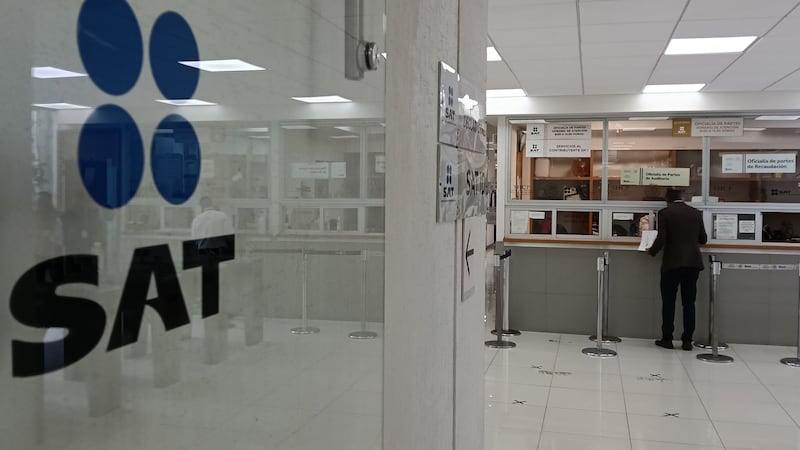 SAT ‘se pone vivo’: Cancela permisos a 336 organizaciones para recibir donativos deducibles en 2026