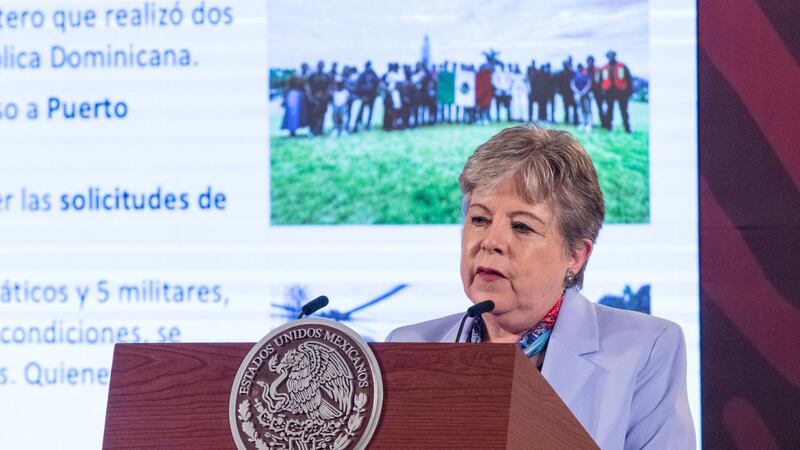 México rompe relaciones con Ecuador: SRE dice que personal regresará en vuelos comerciales