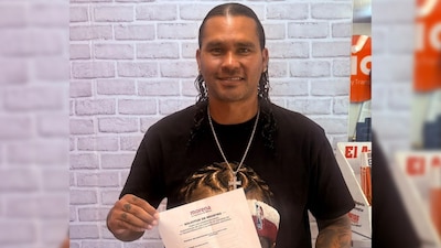 El exfutbolista Carlos Peña Rodríguez busca la candidatura de León, Guanajuato por Morena
