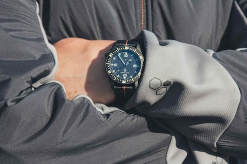 Land Rover x Elliot Brown: un reloj a prueba de todo