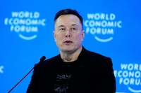 Ya hace espacio en la billetera: Venta de acciones de SpaceX hará a Elon Musk el primer billonario