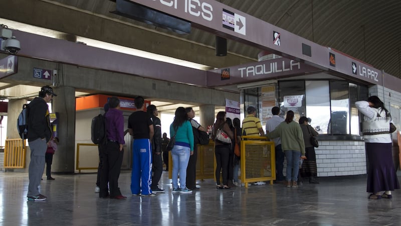 Metro niega que hayan chinches en la Línea A... pero por si las dudas fumiga en todos los trenes