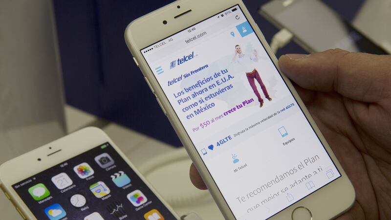 Comercio en línea ‘pega’ a operadores móviles en la venta de smartphones