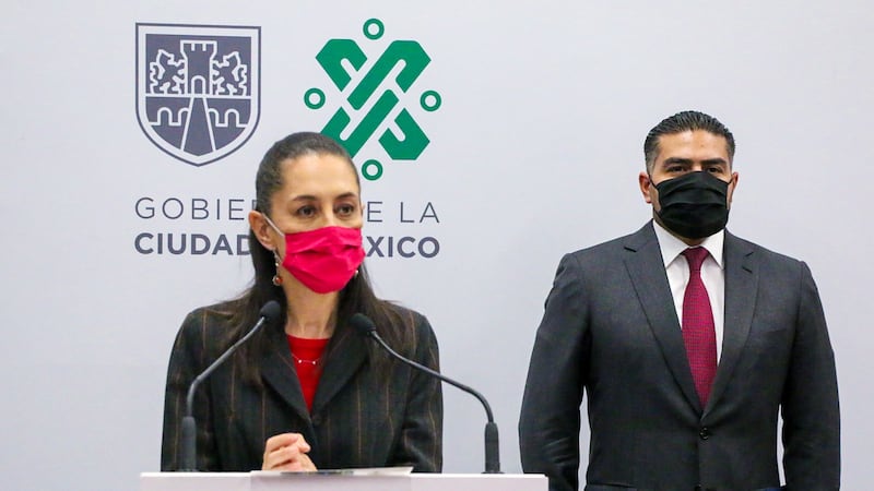 Detienen a 14 polis de CDMX por corrupción