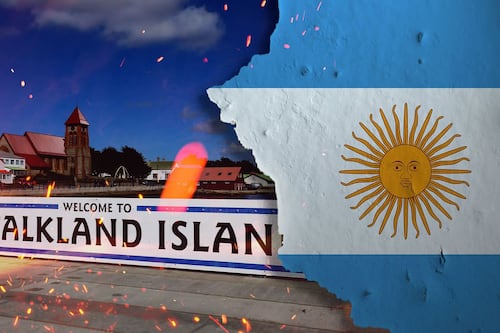 ¿Revive conflicto por las Malvinas? Argentina reclama paso de buque británico en sus aguas tras semifinales