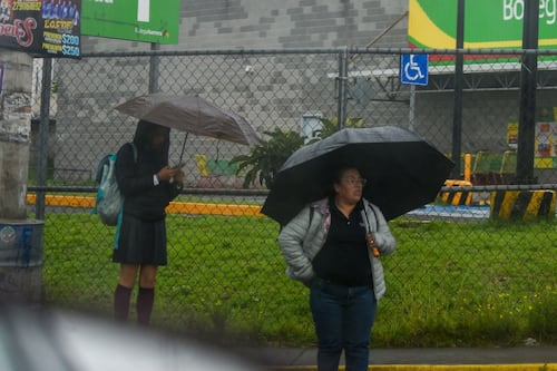 Tres ondas tropicales empapan a México: ¿Qué estados prevén las lluvias más intensas? Así estará el clima