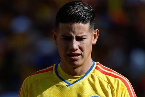 ¿Colombia se queda sin James Rodríguez para el Mundial? Hospitalizan al jugador tras partido contra Francia