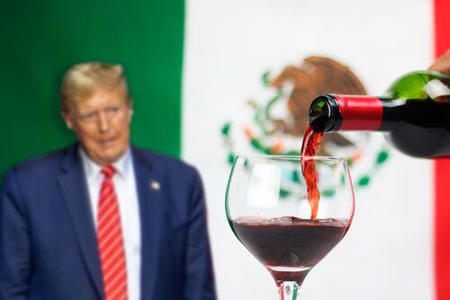 Victor vende vinos mexicanos… y bloquea aranceles de Trump