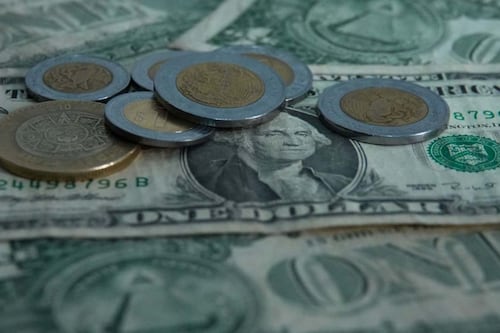 Posible acuerdo para reabrir Ormuz da oxígeno al peso; ¿cómo queda el tipo de cambio?