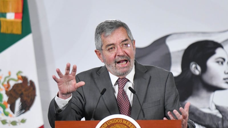 Juan Ramón de la Fuente deja la SRE: El problema de salud que padece y por el que tuvo una cirugía en 2025