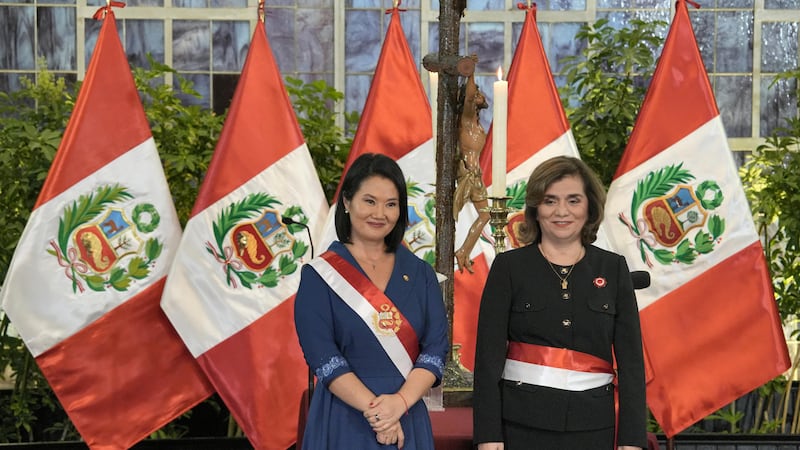 ¿Y el tiempo de mujeres en Perú? Keiko Fujimori nombra gabinete mayormente masculino