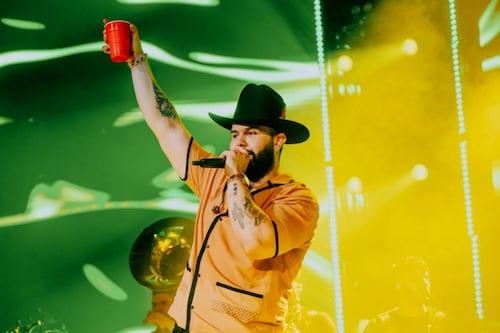 Carin León revela que ha consumido drogas antes de sus shows: ‘De todas habidas y por haber’