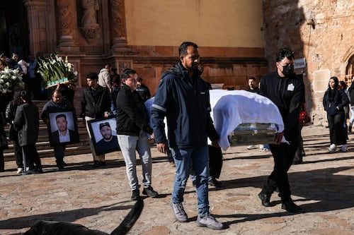 Empresa minera mantiene paro tras el secuestro de 10 trabajadores en Sinaloa