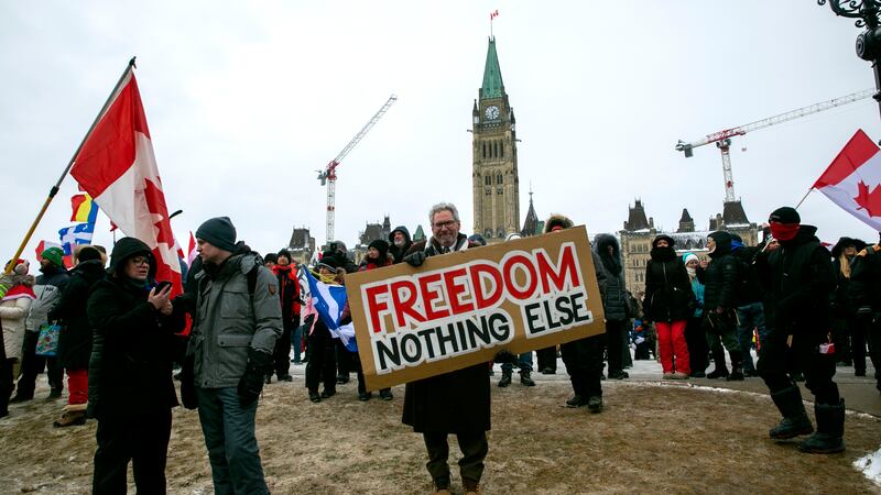 Trudeau invoca ‘poderes de emergencia’ por protestas de camioneros antivacunas