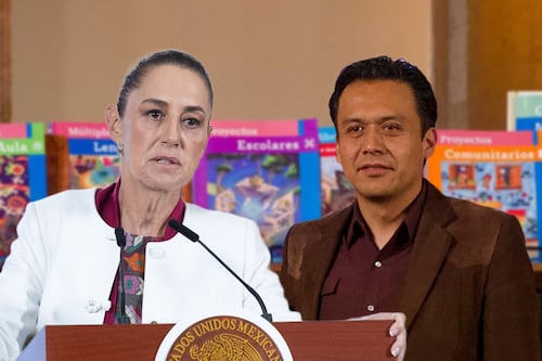 Sheinbaum explica salida de Marx Arriaga de la SEP: ‘Libros de texto no son patrimonio de una persona’