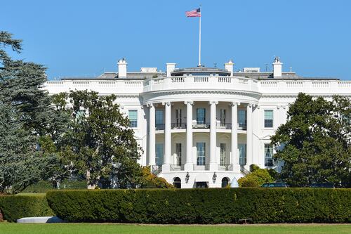 Casa Blanca y plataformas tecnológicas debatirán sobre extremismo tras tiroteos