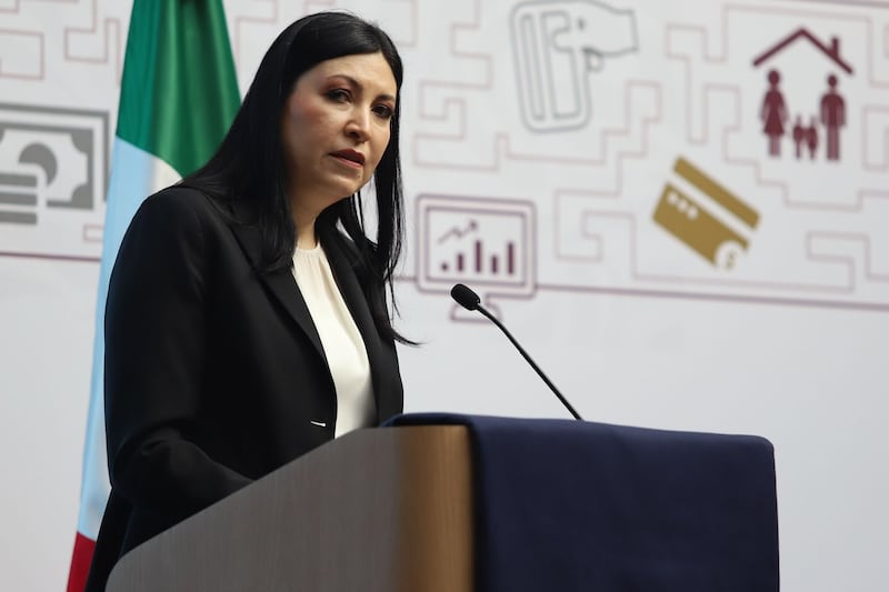 Fuerza laboral femenina impulsaría la actividad económica: Banxico