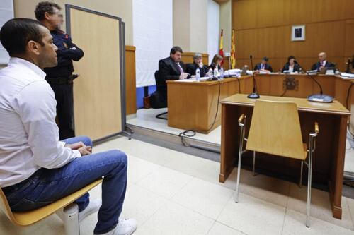 Inicia juicio de Dani Alves: ¿Qué pasó hoy en el primer día del proceso contra el exfutbolista de Pumas?