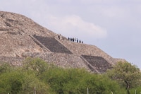 ‘Blindan’ Teotihuacán tras tiroteo que dejó 13 heridos y dos muertos