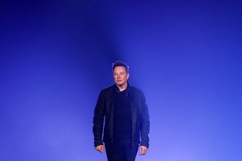 Musk ‘rompe el cora’ de vetados en Twitter: no regresarán, por lo menos, en varias semanas