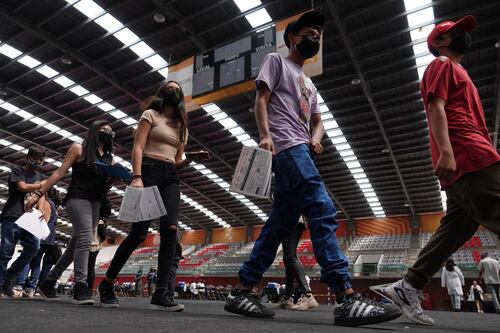 Repunte de COVID en México: Informes de casos y muertes serán diarios otra vez