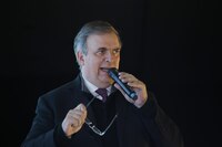 ¿Marcelo Ebrard está internado? El excanciller aclara en video su estado de salud