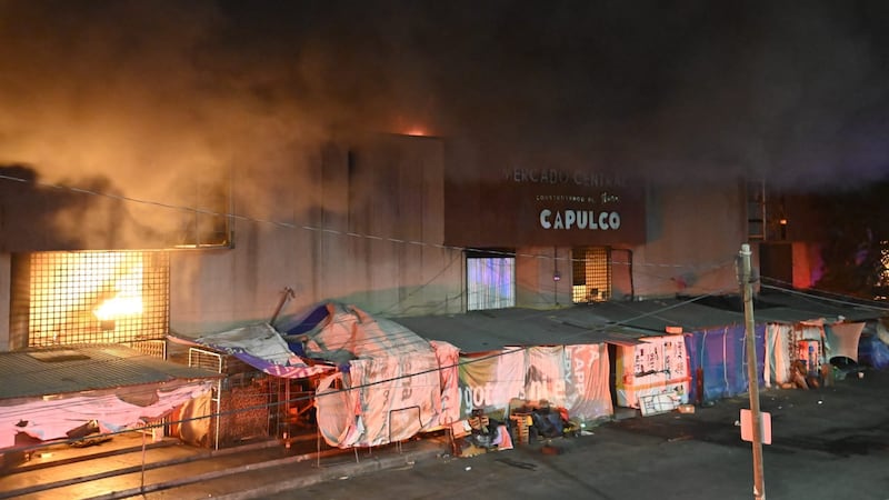 Acapulco ‘arde’: Incendio en Mercado Central arrasa con 570 locales comerciales