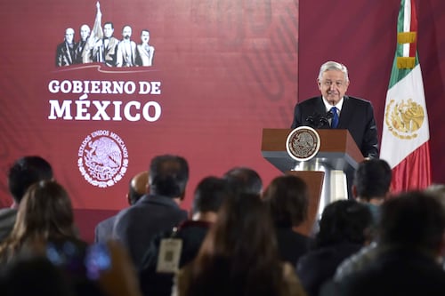 'Vamos poco a poco' con legalización de mariguana: López Obrador