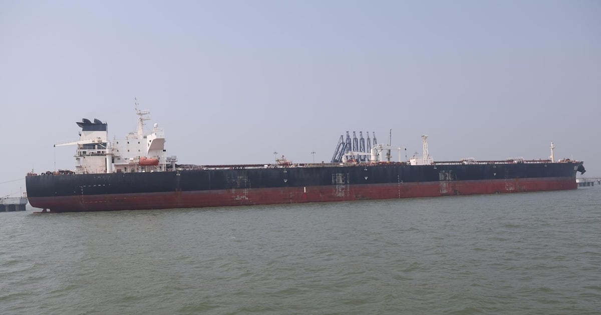 Iran demands secret codes, yuan payments and escorts for Ormuz transits