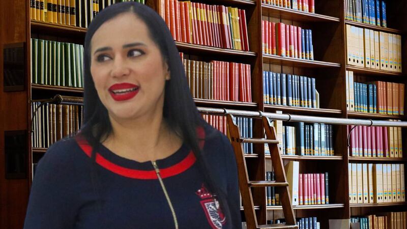 De la Biblia a la Constitución: Estos son los libros favoritos de Sandra Cuevas