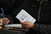 Es oficial: INE publica convocatoria para consulta de revocación de mandato