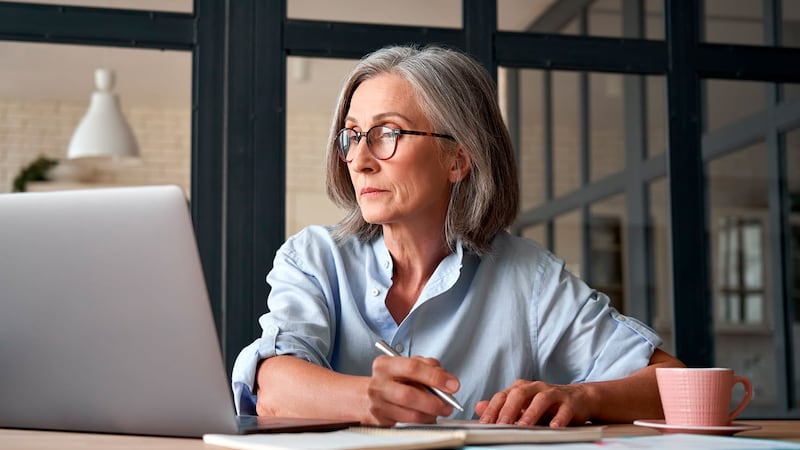Día de las Madres: COVID deja a 5 de cada 10 mamás profesionistas sin empleo