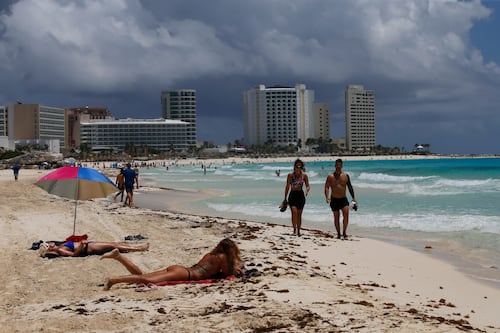 ¿Se cancela el ‘Spring Break’? Piden a estadounidenses planear viajes a México por violencia