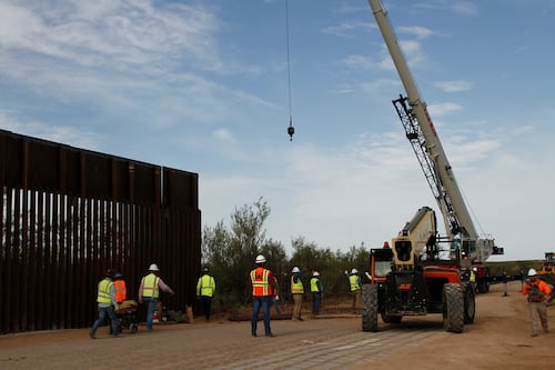 Avanza muro de Trump en Nuevo México y Arizona