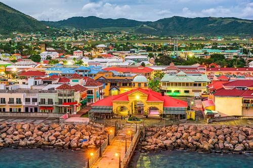 ¿Qué es y para qué sirve el ‘pasaporte dorado’ que cuesta 100 mil dólares?