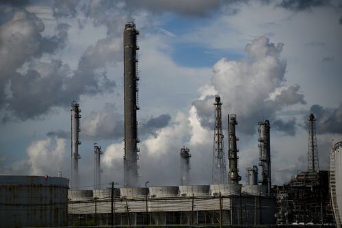 Más malas noticias para Pemex: Producción de gasolinas de Deer Park cayó 10% en el 3T25