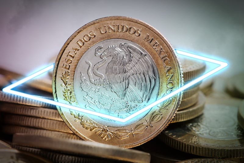 Peso ‘tropieza’ por la tensión entre EU e Irán: Así cierra el tipo de cambio HOY