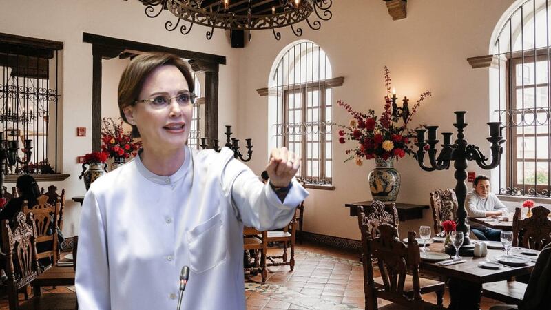 Con recetas de más de 200 años: ¿Cuánto cuesta comer en Casa Merlos, restaurante a donde fue Lilly Téllez?