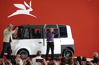 Usan el mismo cargador que los Tesla: Así es Olinia, el primer auto eléctrico hecho en México