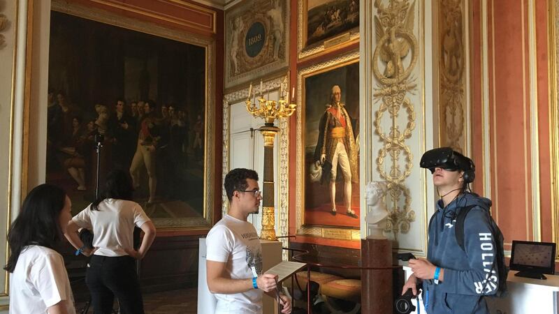 Alerta en Francia: 8 aeropuertos son evacuados por amenazas de bomba