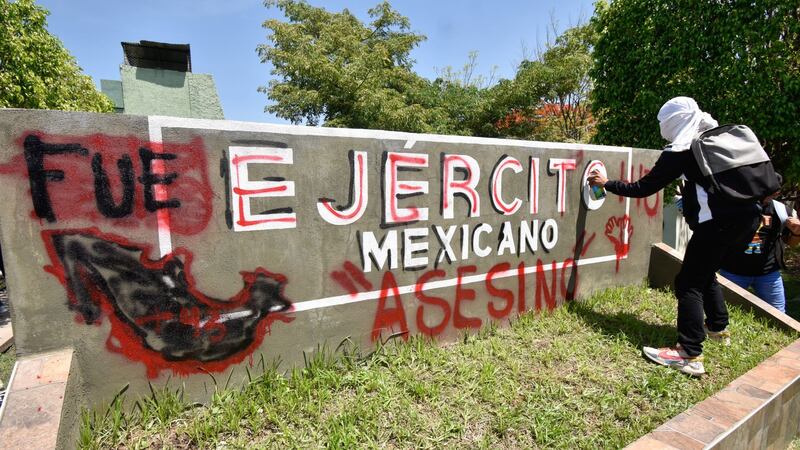 ‘La verdad fortalece al Ejército’: AMLO sobre su participación en caso Ayotzinapa