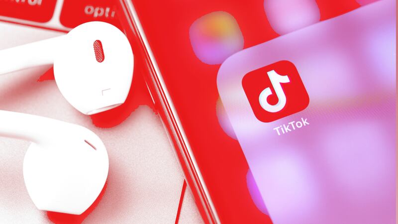 El ‘lado oscuro’ de TikTok: Moderadores son expuestos a videos de violaciones y pornografía infantil